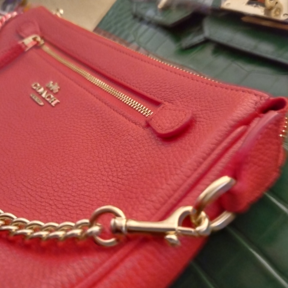 Orange authentic coach bag large wristlet gold chain gold hardware brand new - Picture 5 of 8